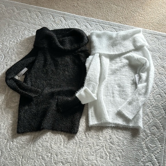 Nine West off the shoulder sweaters - Picture 1 of 3